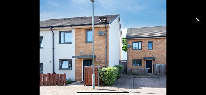 3 Bedroom Semi-Detached House To Rent In Falks Hill, Luton, Bedfordshire, LU2