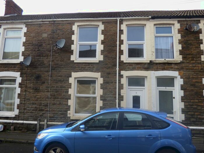 3 Bedroom Terraced House To Rent In Charles Street, Neath, Neath Port Talbot., SA11