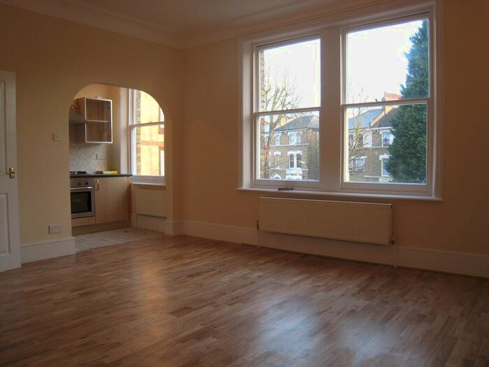 1 Bedroom Flat To Rent In Thicket Road, Crystal Palace SE20