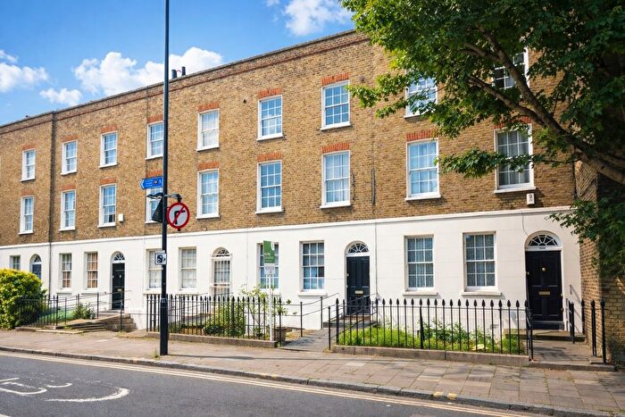 1 Bedroom Flat To Rent In Dalston Lane, London, E8