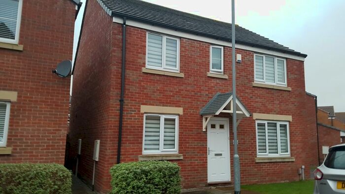 4 Bedroom Detached House To Rent In Elmore Street, Thurcroft, Rotherham, S66