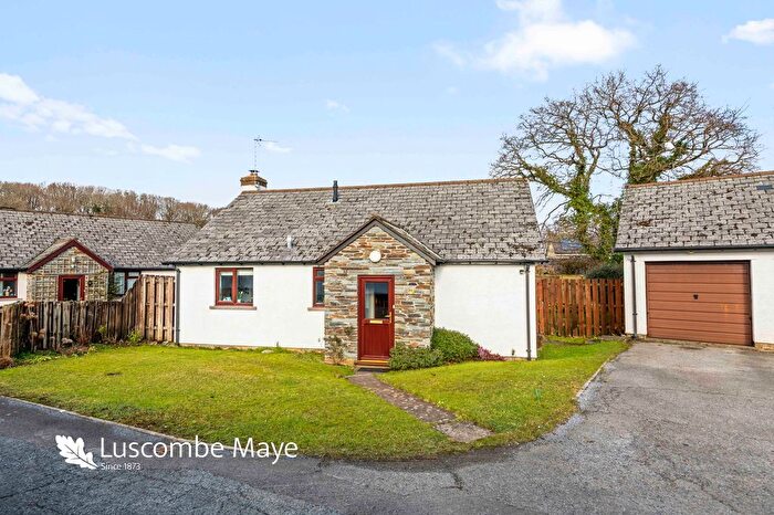 2 Bedroom Bungalow For Sale In Pool Park, South Brent, TQ10
