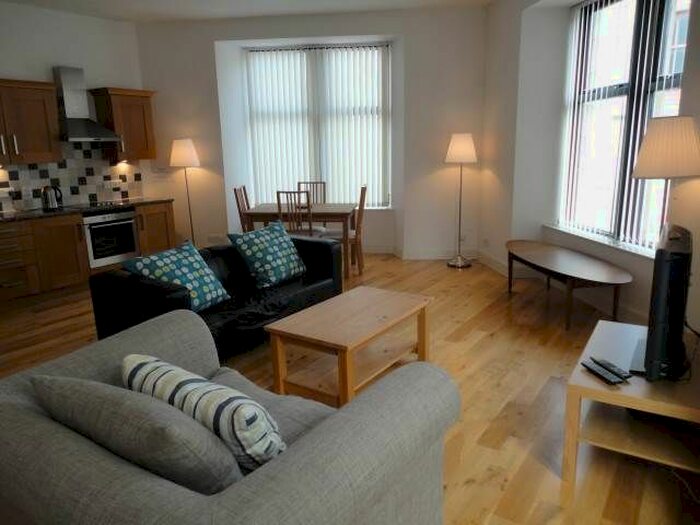 2 Bedroom Flat To Rent In Albert Street, Kirkwall, Orkney KW15