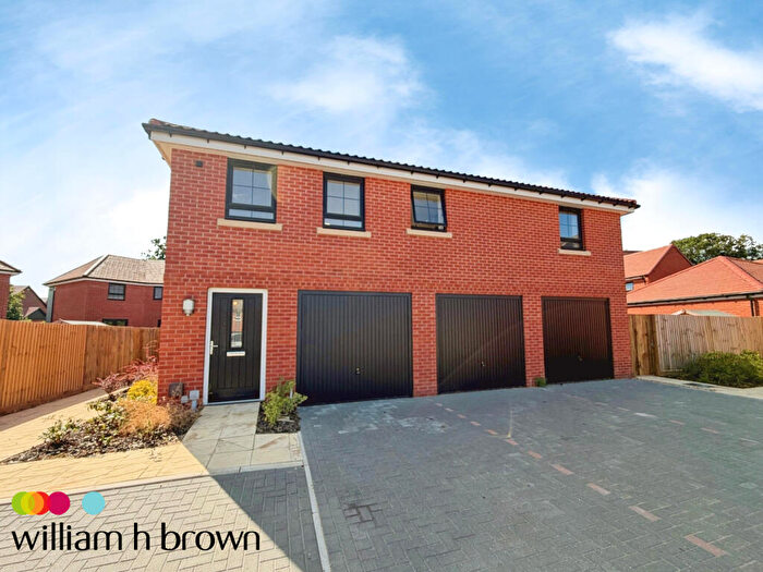 2 Bedroom Flat To Rent In Fumitory Close, Ipswich, IP1