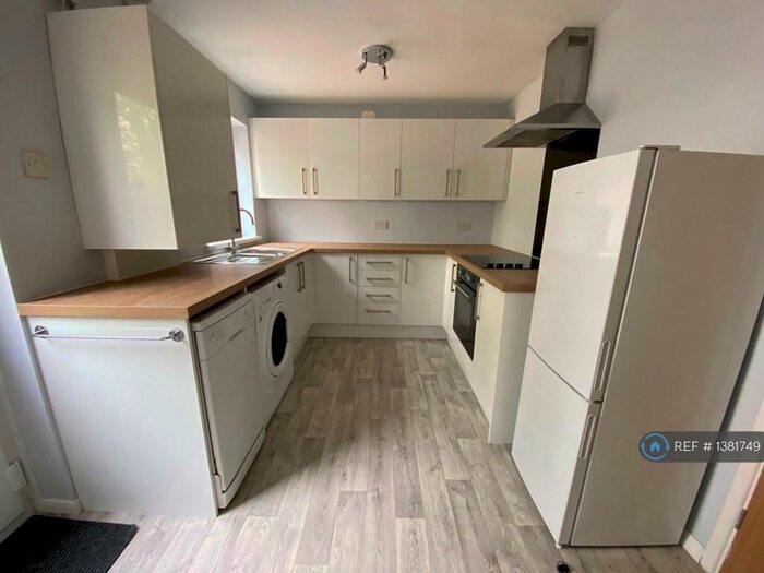 3 Bedroom Terraced House To Rent In Wentwood Place, Plymouth, PL6