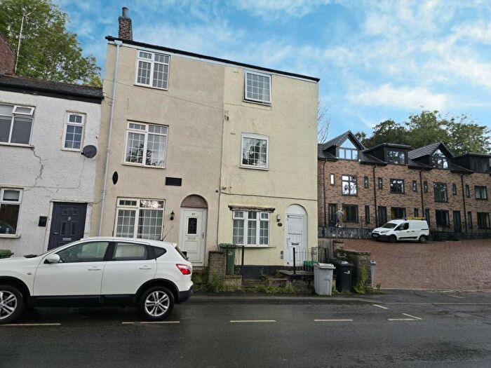 4 Bedroom End Of Terrace House For Sale In London Road, Macclesfield, Cheshire, SK11