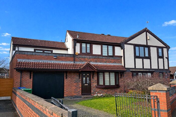 3 Bedroom Semi Detached House For Sale In Hartwell Close, Beswick, Manchester, M11