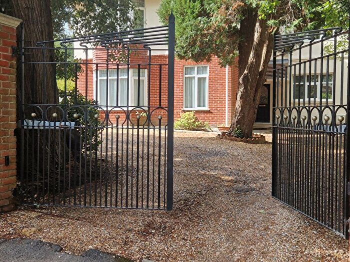 2 Bedroom Flat To Rent In Spur Hill Avenue, Poole, BH14