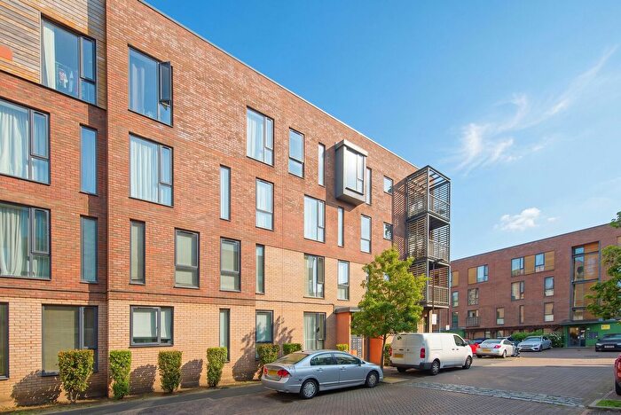 1 Bedroom Flat For Sale In Mornington Close, Colindale, London, NW9
