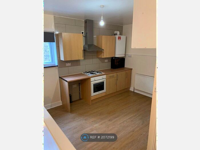 Studio To Rent In High Street North, London, E12