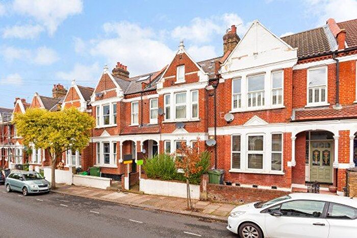 1 Bedroom Property To Rent In Norfolk House Road, London, SW16