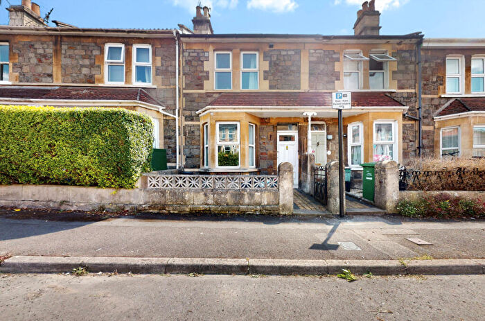 4 Bedroom House To Rent In St Johns Road Bath, BA1