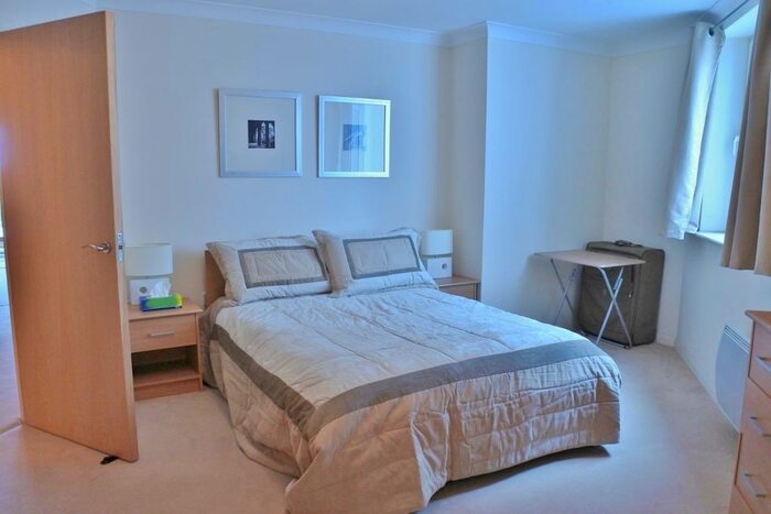 2 Bedroom Flat To Rent In Alencon Link, Basingstoke, RG21