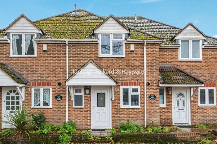 2 Bedroom Detached House To Rent In Groom Close, Bromley, Kent, BR2
