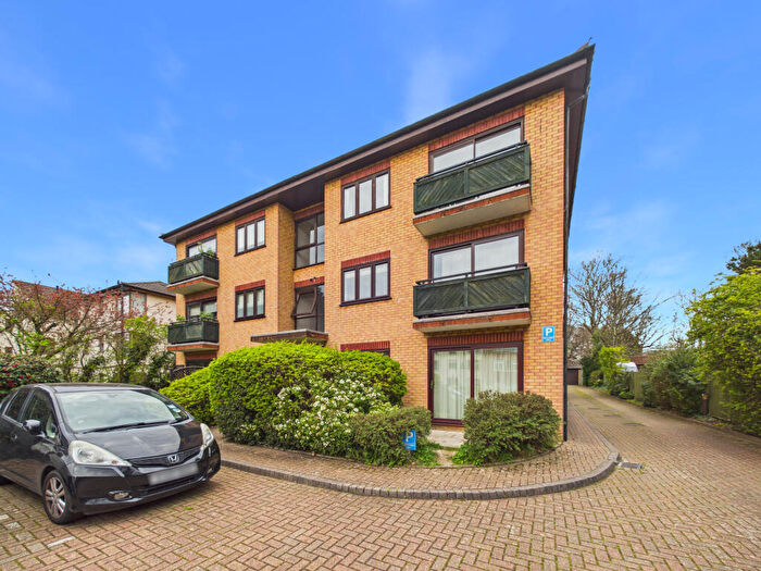 1 Bedroom Flat To Rent In Albemarle Road, Beckenham, Kent, BR3