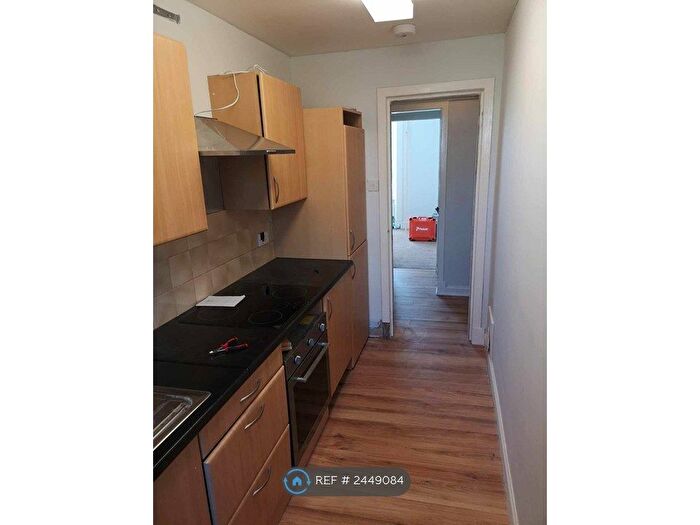 1 Bedroom Flat To Rent In Strathermartine Road, Dundee, DD3