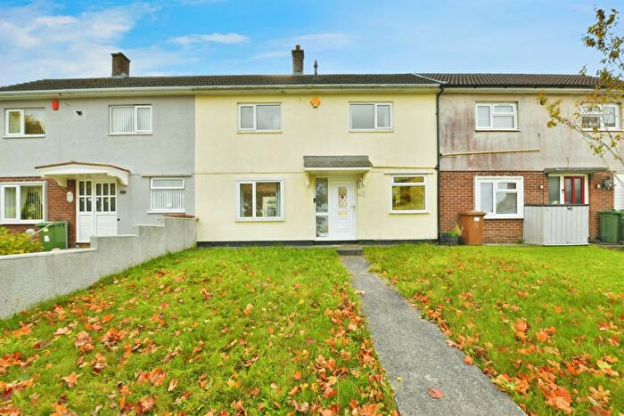 2 Bedroom Terraced House For Sale In Clittaford Road, Plymouth, PL6