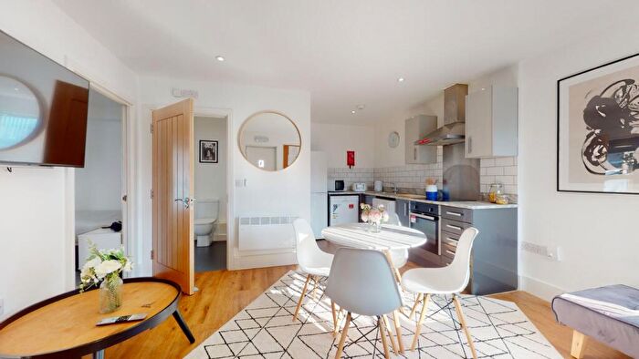 2 Bedroom Property To Rent In Montpelier Road, Claude Street A, NG7