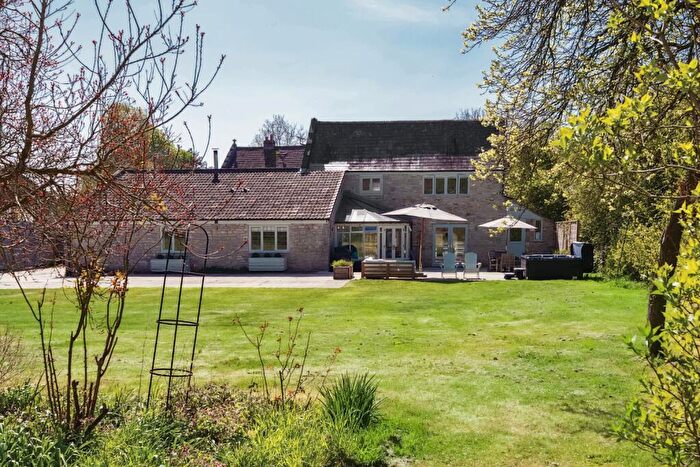 4 Bedroom Barn Conversion For Sale In Hearne Barn, Lower Westholme, Pilton, BA4