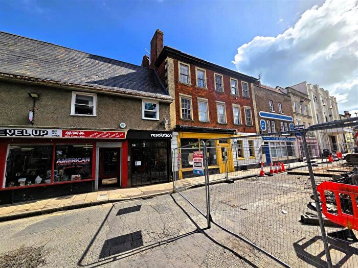 Terraced House For Sale In Northgate Street, Devizes, SN10