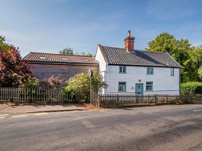 4 Bedroom Cottage For Sale In Mill Road, Stoke Holy Cross, NR14
