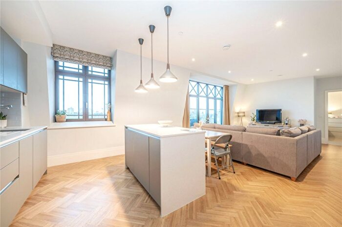 2 Bedroom Flat To Rent In Acre Lane, London, SW2