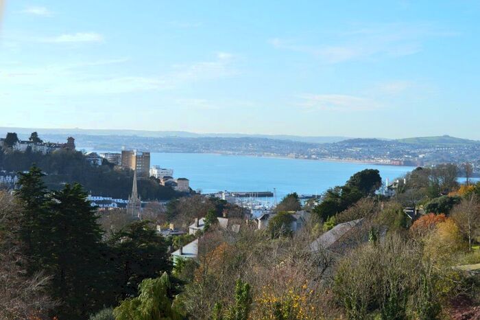 2 Bedroom Flat To Rent In Lower Warberry Road, Lucerne Lower Warberry Road, TQ1