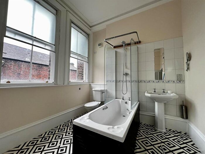 2 Bedroom Apartment To Rent In Mawson Chambers, City Centre, NE1