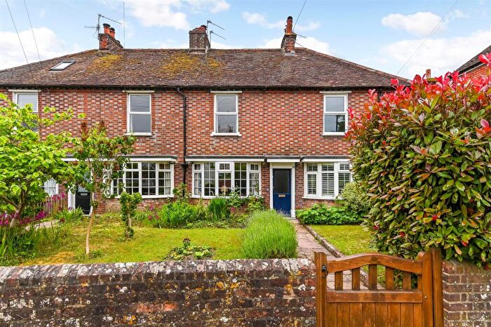3 Bedroom Terraced House For Sale In Fishbourne Road West, Chichester, PO19
