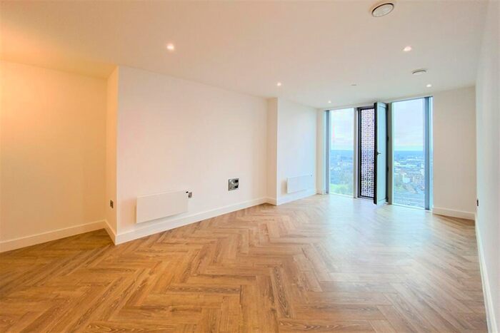2 Bedroom Apartment To Rent In Elizabeth Tower, M15