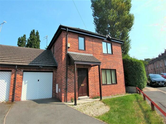 3 Bedroom Detached House To Rent In Vale Road, Woolton, Liverpool, L25