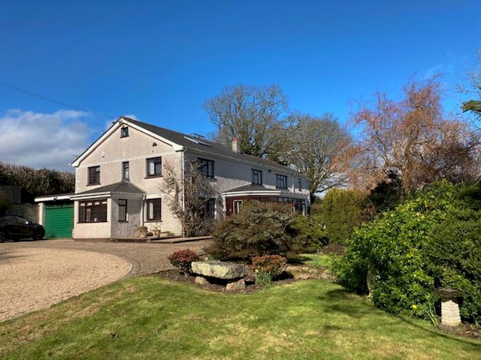 4 Bedroom Detached House For Sale In Par, PL24