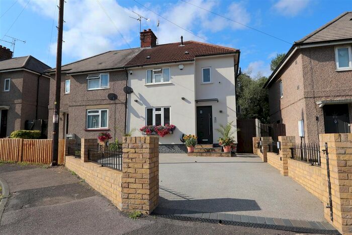 3 Bedroom Semi-Detached House To Rent In Woodland Avenue, Hutton, Brentwood, CM13
