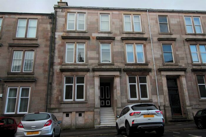 4 Bedroom Flat To Rent In Ardgowan Street, Greenock, PA16