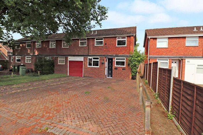 3 Bedroom Terraced House To Rent In Itchen Avenue, Bishopstoke, SO50