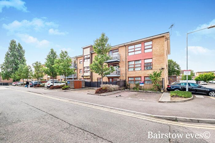 1 Bedroom Flat To Rent In Gateway House, Barking, IG11