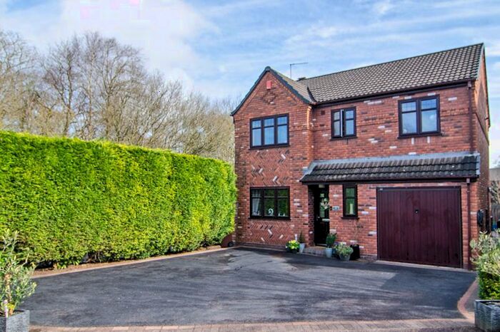 4 Bedroom Detached House For Sale In Chetwynd Park, Rawnsley, Cannock, WS12