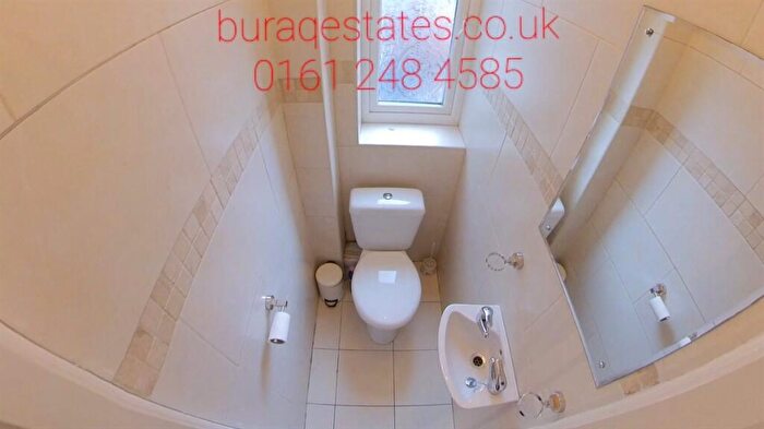 7 Bedroom House To Rent In Kingswood Road, Manchester, M14