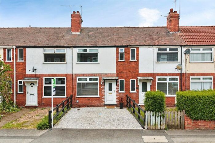 2 Bedroom Terraced Bungalow For Sale In Hamlyn Drive, Hull, HU4