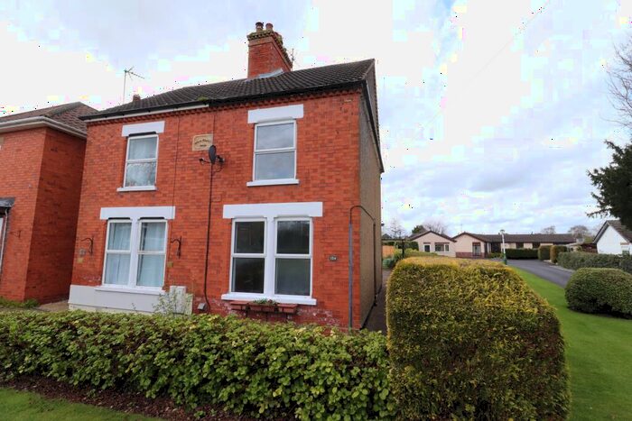 3 Bedroom Semi-Detached House To Rent In Park Road, Spalding, PE11