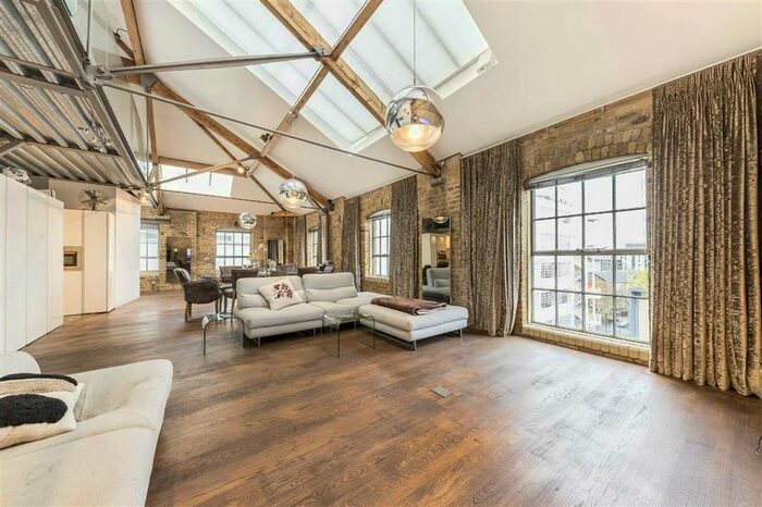 2 Bedroom Flat To Rent In Grange Road, London, SE1