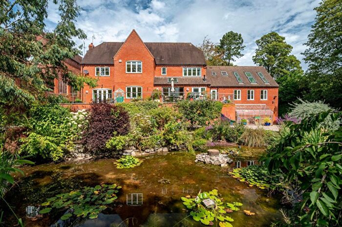 7 Bedroom Detached House For Sale In Whirlow Green, Sheffield, S11