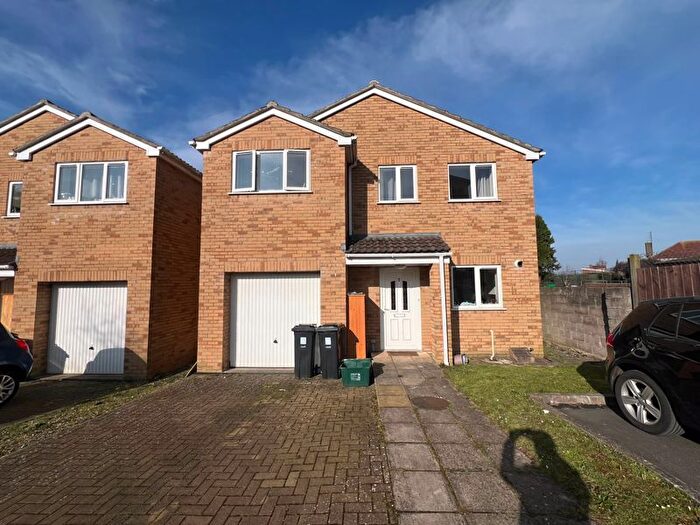 5 Bedroom Detached House To Rent In St. Teresas Court, Gloucester Road North, Bristol, BS34