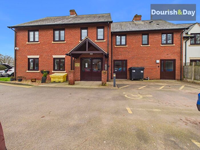 1 Bedroom Flat For Sale In School Road, Wheaton Aston, ST19