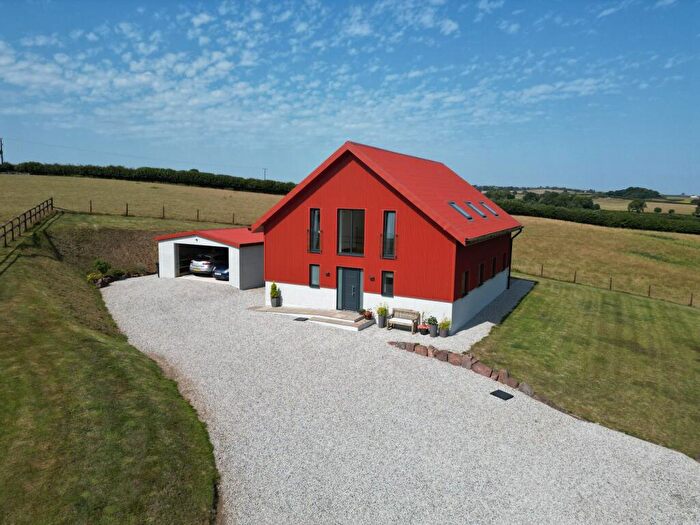 3 Bedroom Barn Conversion For Sale In Morchard Road, Crediton, EX17