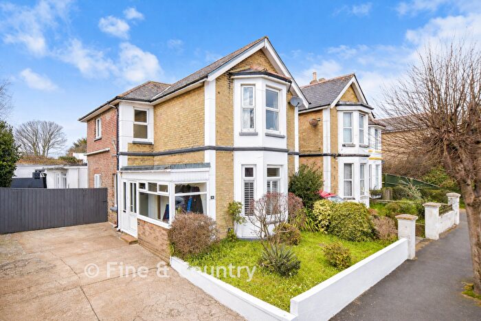 5 Bedroom Detached House For Sale In Wilton Park Road, Shanklin, Isle Of Wight, PO37