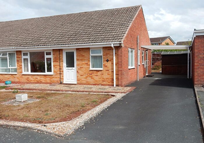 2 Bedroom Bungalow For Sale In The Hollies, Clehonger, HR2