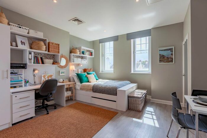 1 Bedroom Flat To Rent In Heavitree Road, Exeter, EX1