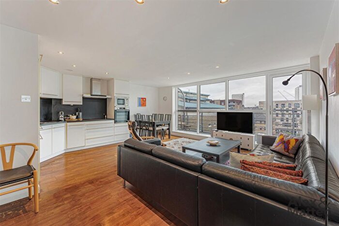 2 Bedroom Flat For Sale In Baltic Quay, Canada Water, SE16