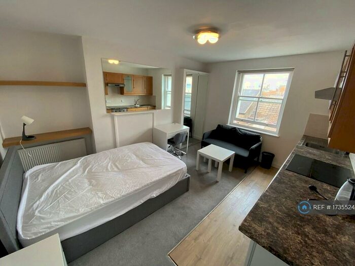 Studio To Rent In Norfolk Square, Brighton, BN1